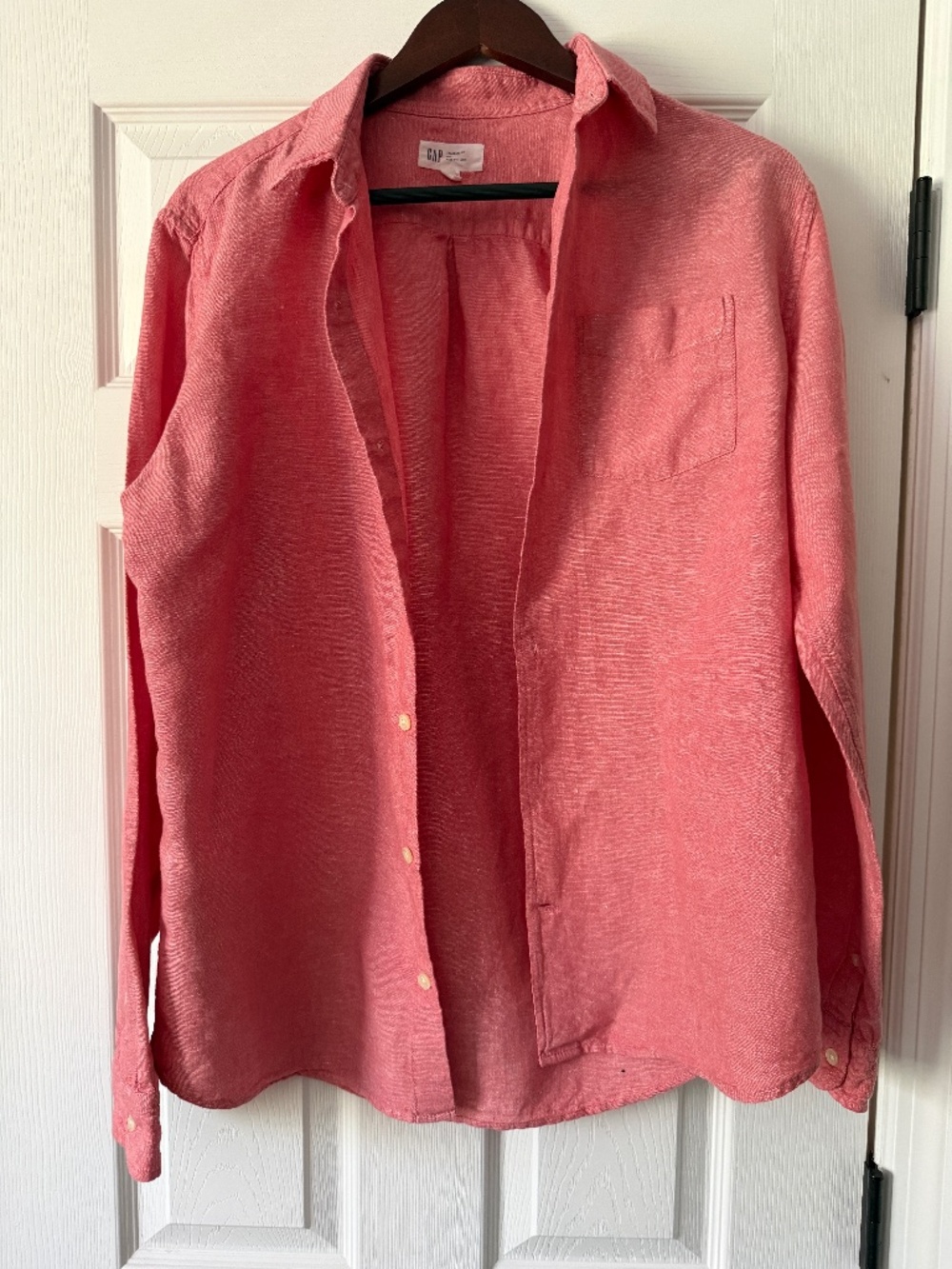 GAP Linen/cotton blend button down size M men’s